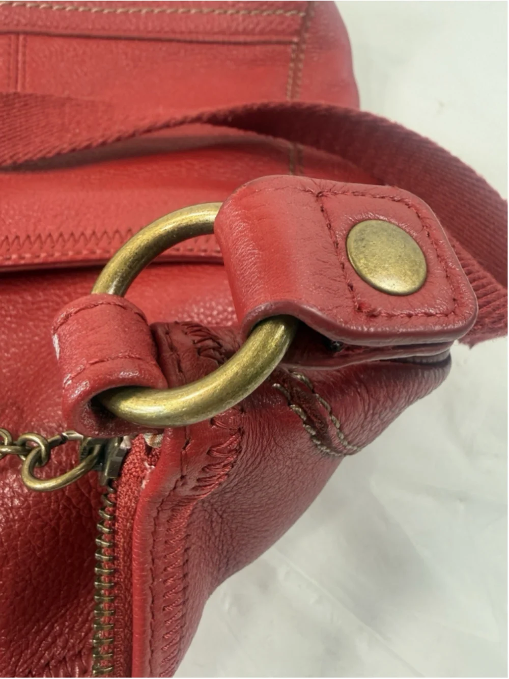 The Sak Iris Red Pebble Leather Brass Tone Crossbody Shoulder Bag EUC MSRP $129